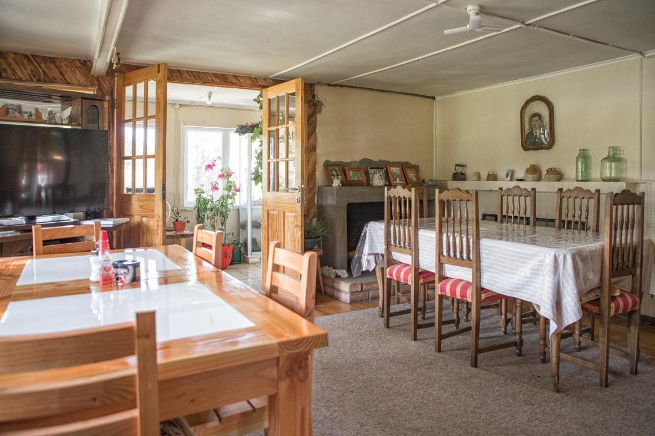 Bano Privado Calefaccion Matrimonial O 2 Camas Acomodação com café da manhã Villa Cerro Castillo Exterior foto